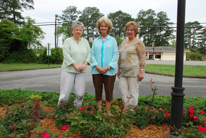Brenda Helmly, past president of the Rincon Garden Club, President Dianne Sather and Treasurer Carol Ortega met this week at City Hall to discuss the upcoming Great American Clean-up. The club is responsible for the roses planted in front of City Hall. DeAnn Komanecky/Effingham Now