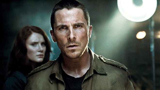 Bryce Dallas HOWARD and Christian Bale in "Terminator Salvation."