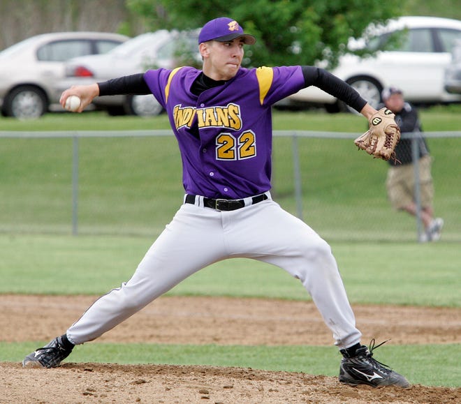 Dustin Meier pitches during Hononegah's game with Guilford at Boylan High School in Rockford Thursday, May 28, 2009.