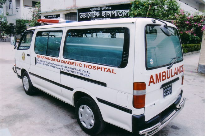 The hospital in Narayangong, Bangladesh began using its first ambulance on May 11, 2009.