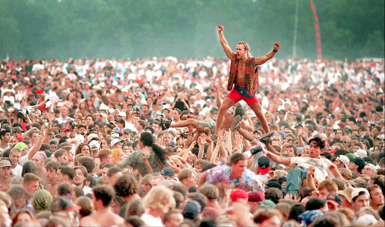 Gallery Crowds Traffic At Woodstock 99