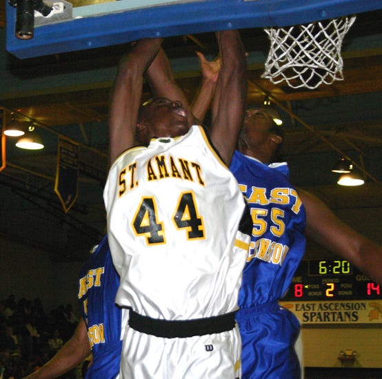 Former St. Amant player Rashaun Claiborne signed a basketball scholarship with Texas-based Paris Junior College recently. A Class 5A all-state selection, the 6-5 Claiborne averaged 20 points and 10.1 rebounds per game.