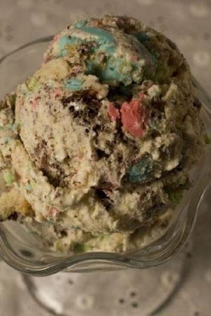 Mix a few colorfully frosted cupcakes in softened ice cream.