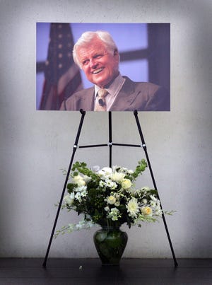 The John F. Kennedy Library in Boston serves as a place for citizens to express condolences to Sen. Ted Kennedy's family upon news of his death.