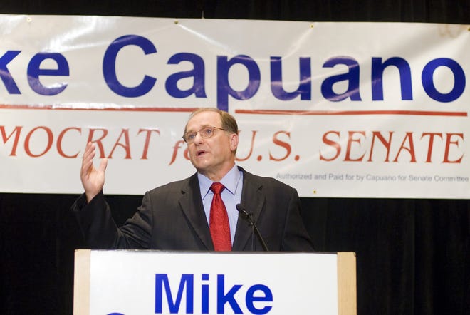 U.S. Representative Michael Capuano (D-MA) of Somerville, makes his official announcement as a candidate for the late Senator Ted Kennedy's seat in the U.S. Senate at the Omni Parker House on Friday, September 18, 2009.