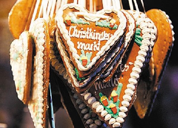 Gingerbread hearts for sale, hang by a booth of the world renown Christmas market in Nuremberg, southern Germany, Friday, Nov. 27, 2009. (AP Photo/Matthias Schrader)
Gingerbread hearts for sale, hang by a booth of the world renown Christmas market in Nuremberg, southern Germany, Friday, Nov. 27, 2009. (AP Photo/Matthias Schrader)