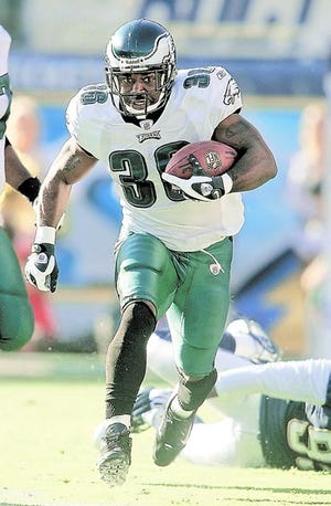 Eagles running back Brian Westbrook plans to play Sunday. AP photo