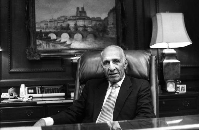 TERRY DICKSON/The Times-UnionSenior U.S. District Judge Anthony A. Alaimo, seen here in December 1994, died Wednesday of congestive heart failure.