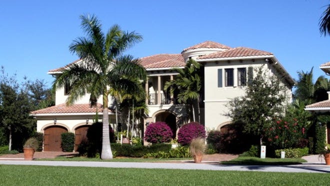 A few years ago, the Oaks at Boca Raton offered the larger Cosenza luxury home (shown here). Now, they are offering a smaller Verona model home by Kenco in The Sanctuary development.