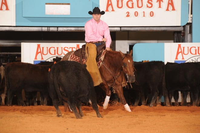 Luis De Armas became the first South American champion in Augusta Futurity history by winning the $100,000 Amateur for 5/6-Year-Olds finals aboard Chief Red Puff with a score of 219.