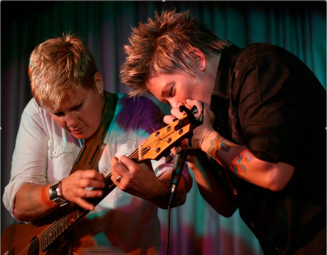 Acoustic pop rock duo Halcyon will perform Friday at Tantra Lounge. (Courtesy of Halcyon)