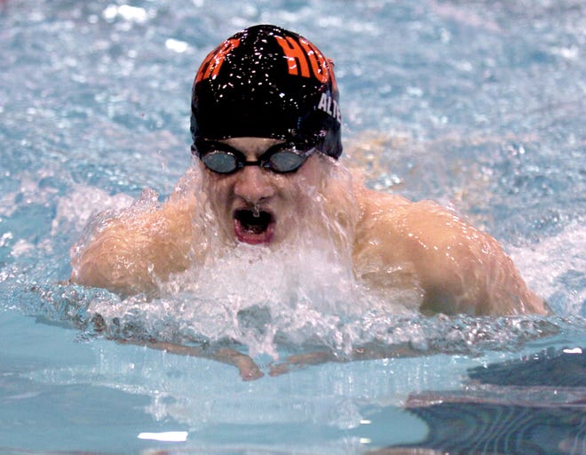 North Canton Hoover sophomore Mitch Alters nabbed the highest individual finish for the boys at the 2010 OHSAA State Swimming and Diving Championships, finishing fourth in the 200-yard IM.