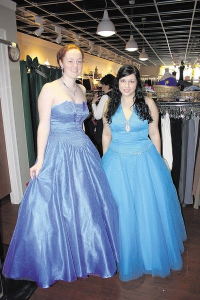 Selling used prom dresses online
