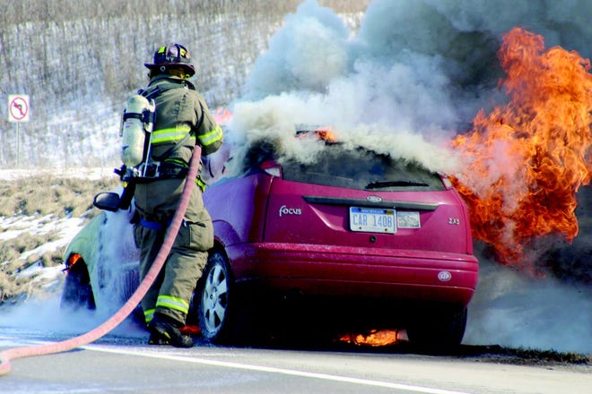 Traffic was shut down on I-96 Wednesday afternoon when a Ford Focus burst into flames on the side of the road. The vehicle’s driver, a 24-year-old man from?Grand Rapids, was not injured.