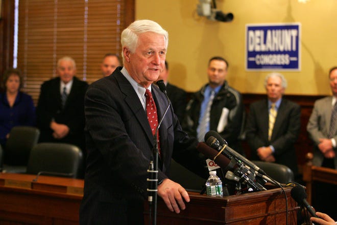 US Representative William Delahunt (D-MA) announces his retirement in a news conference inside council chambers at Quincy City Hall on Friday afternoon.