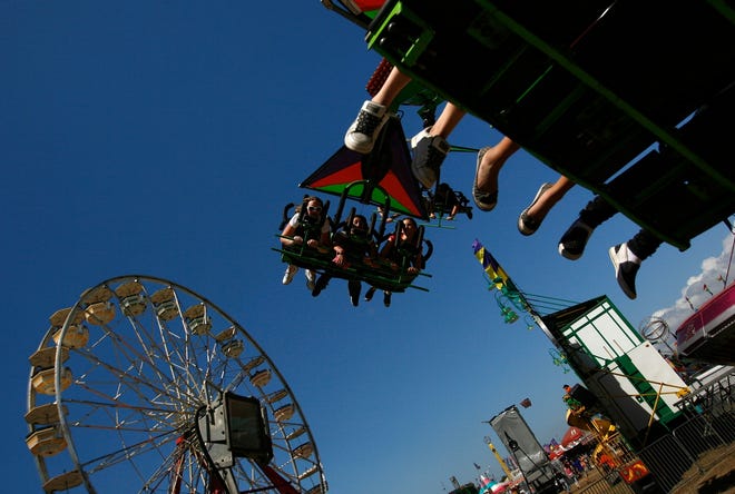 The Sarasota County Fair, through March 28, Robarts Arena and Fairgrounds, 
3000 Ringling Blvd. Admission: Adults, $8; Seniors (55 and over), $4; active 
military, $4; students 6-17, $4; children 5 and younger, free. Unlimited 
mechanical rides all day, $18, 
$25 on March 28. Free Gate on Monday to Thursday, 2-4 p.m. Information: 
365-0818; www.sarasotafair.com