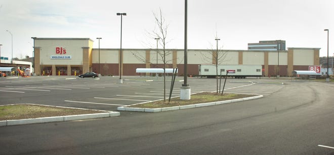 The new BJ's Wholesale at Crown Colony in Quincy is set to open although its facade is different than the plans photographed.