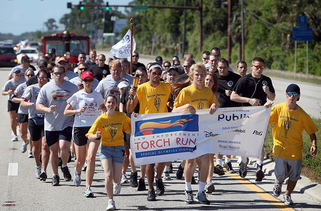 Runners travel south on U.S. 1, after leaving the St. Johns County Sheriff