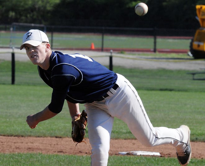 Franklin's Mike McGowan delivers during yesterday's game against Catholic Memorial in Franklin.