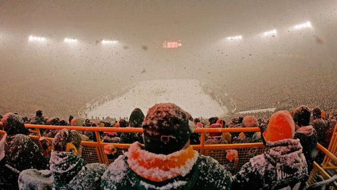 Could this be the scene at the 2014 Super Bowl? Perhaps. Greg Stoda writes that even if it doesn't snow, cold-weather Super Bowls are a bad idea.
