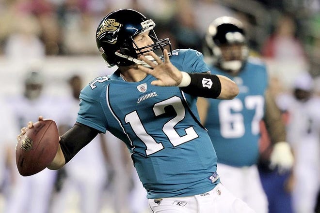 Jaguars quarterback Luke McCown throws a pass during Friday's preseason loss to the Eagles. McCown had three passing touchdowns. The Associated Press