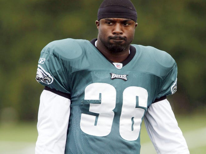IIn this Sept. 9, 2009 file photo, then-Philadelphia Eagles running back Brian Westbrook is seen during practice at the team's NFL football training facility in Philadelphia. The San Francisco 49ers have signed Westbrook to a one-year deal, giving him the second chance he's been seeking. Westbrook has been looking to find a job, visiting several teams in recent months. He was released by the Eagles in February after an injury-filled 2009 season.