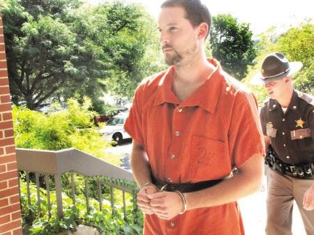 Spencer Hagstrom enters Portsmouth District Court for a probable cause hearing on Thursday.