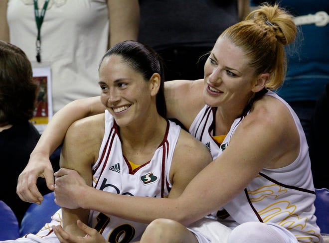 Sue Bird (left), who helped lead Seattle to the WNBA title, is one of three players on the U.S. team that played in the world championships in 2006 and finished a disappointing third.