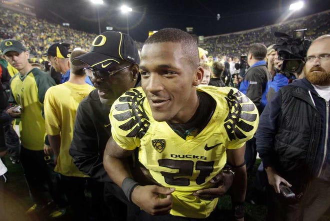 Oregon running back LaMichael James runs off the field following a 60-13 win against UCLA on Thursday. Oregon remained No. 1 in the AP poll.