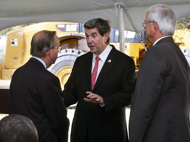Alabama Gov. Bob Riley talks with Robert Witt, president of the University of Alabama, left, and Karl Stegall, vice-chairman of the Alabama Department of Mental Health Advisory board of trustees on Tuesday before a groundbreaking ceremony for a $66 million hospital held on the campus of the W.D. Partlow Developmental Center.