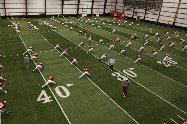 The Alabama football team practices
at the University of Central Florida.