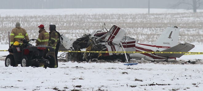 Robert Kanavel/Sentinel contributor
A single engine plane crashed in a field in Fillmore Township Sunday about 1 mile north west of 58th Street and 136th Avenue. Two people were killed.