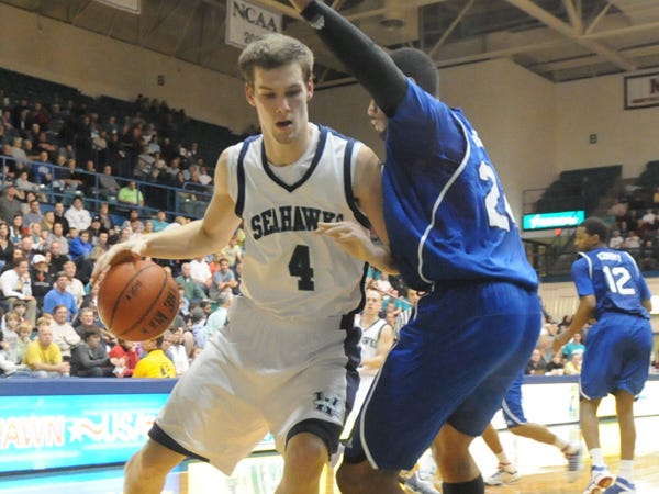 Matt Wilson and the UNCW men's basketball team are looking to end a three-game losing streak against Georgia State on Wednesday. The Seahawks defeated the Panthers in Trask Coliseum on Jan. 5.