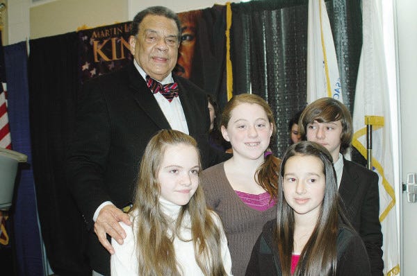 Christina Styan/Hathaway News Service
HISTORY LESSON: Students from Foird Middle School get a rare opportunity to meet with Andrew Young, a former UN Ambassador and a leader in the Civil Rights movement.
