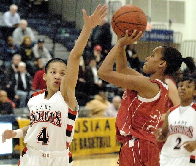 Brianna Logan goes to the basket during R.V. state championship win against Kennedy-Paterson