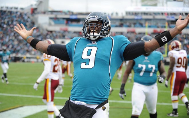 David Garrard celebrates after a touchdown run against Washington on Dec. 26. The Jaguars quarterback says his injured hand is healing nicely.