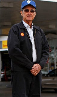 Arnold Mendez runs an “old-fashioned” Tucson gas station.