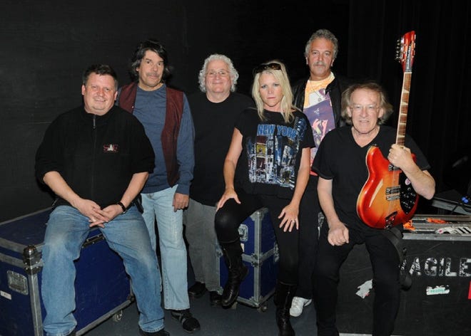 Jefferson Starship founders David Freiberg (third from left) and Paul Kantner (right) are still with the band as it tours for its 40th anniversary.