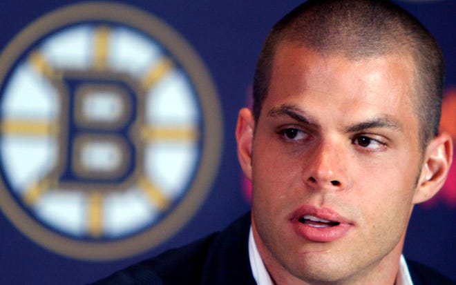 Boston Bruins forward Nathan Horton will miss the rest of the Stanley Cup finals with a severe concussion after he absorbed a blind-side hit from Vancouver Canucks defenseman Aaron Rome during Game 3 on Monday night.