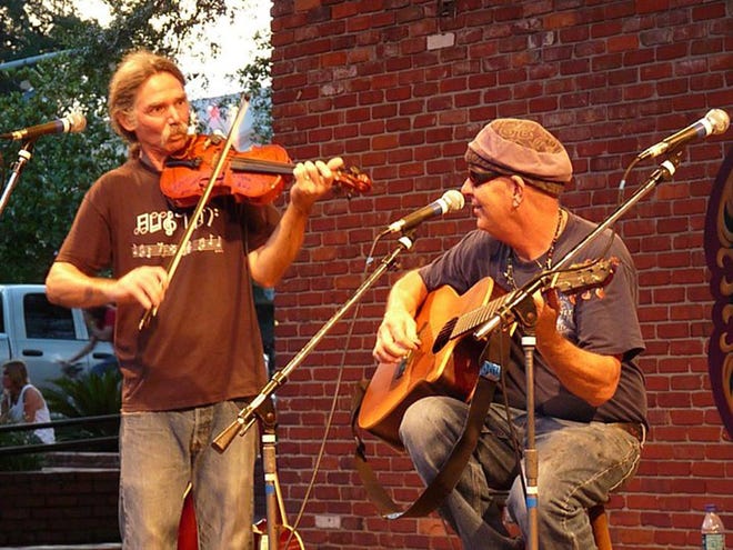 The string-based group Velveeta Underground will perform its “chamber rock” sound, including cover versions of songs that have included “Comfortably Numb,” on Friday at the Bo Diddley Community Plaza. (COURTESY OF SUZANNA MARS)