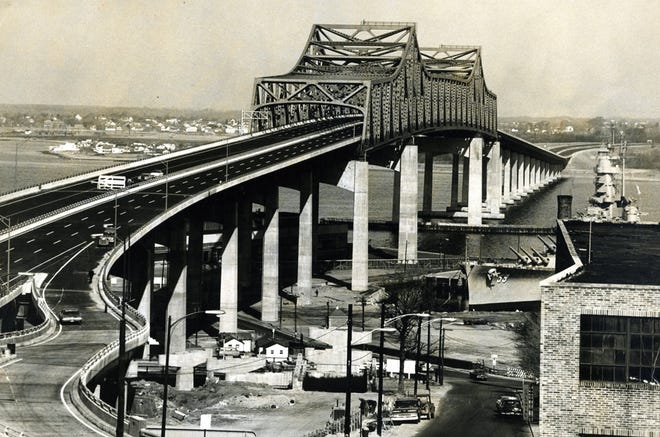 The Braga Bridge crosses from Fall River to Somerset.