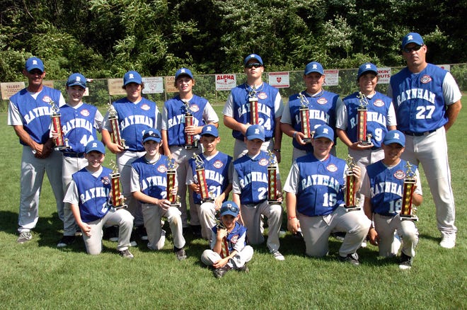 Back Row (L-R): Manager Eric Wensley, Chad Irvine, Jame Morin, Connor Anderson, Blake Gallagher, Matt Willis, Jake Morin, Coach Mike Gallagher
Middle Row(L-R): Eric Perry, Zach McCarthy, Zack Wensley, Jake Goonan, Brian Capobianco, Devante Greaves
Front Row: Bat Boy Casey Wensley  NOT PICTURED: Coach Paul Morin, Coach Bob Goonan