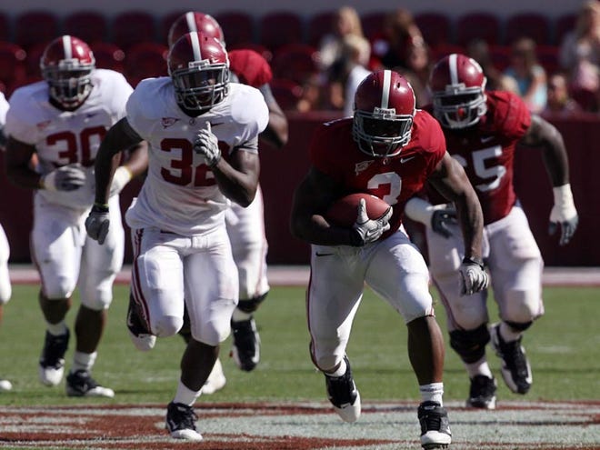 Crimson team running back Trent Richardson (3) during the annual A-Day game at Bryant-Denny Stadium in Tuscaloosa, April 16, 2011.