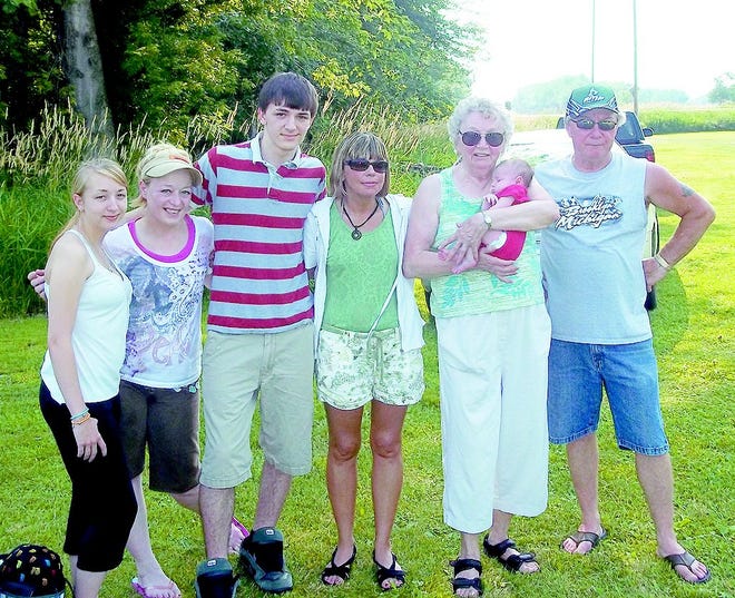 Chastity Jeffries, the baby’s mother; Tammy Justice, baby’s great aunt; Kyle McCauley, baby’s father; Ruth Chapman of Quincy, baby’s great-great-grandmother, John Justice of Allen, baby’s great-grandfather; and Patricia Justice-Harmon, baby’s grandmother of Coldwater. The baby’s name is Alivia Nicole McCauley.