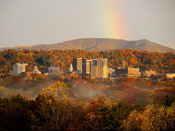 The beautiful colors of fall make the Asheville area a popular tourist destination. Photo courtesy of Asheville Convention & Visitors Bureau