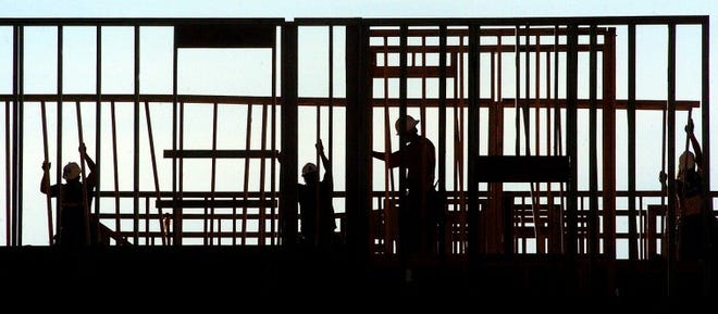 Employees from the Sweetwater Construction Company from
Cranbury, N.J. work on the frame of the Willingboro Walk project, a
450 unit rental apartment development located on Rte 130 N at
Pennypacker Drive in Willingboro.