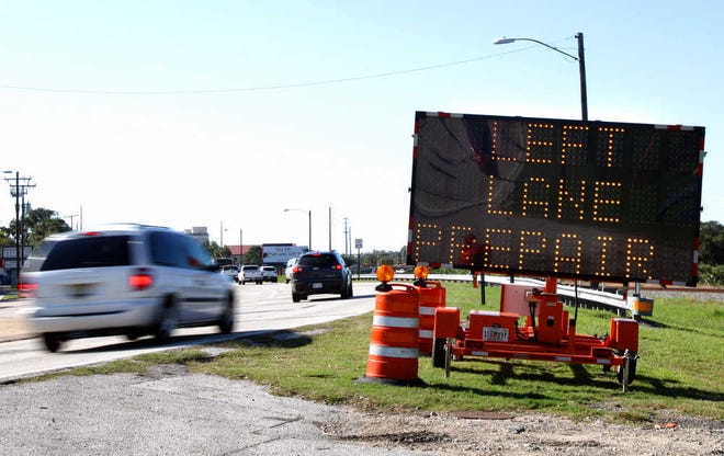 South bound motorists pass a misspelled sign warning them to slow down as work continues on the San Sebastian River bridge project along Ponce de Leon Boulevard on Friday, October 14, 2011. BY DARON DEAN, daron.dean@staugustine.com