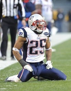 New England Patriots free safety Patrick Chung (25) reacts to getting a penalty called against him during the second quarter of an NFL football game against the Pittsburgh Steelers on Sunday, Oct. 30, 2011, in Pittsburgh. Pittsburgh won 25-17. (AP Photo/Don Wright)