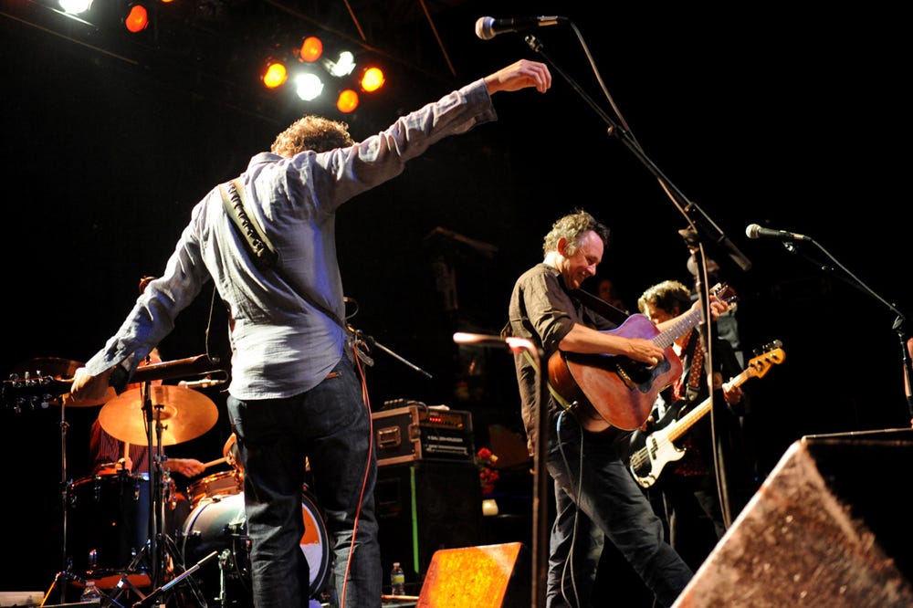 The Jayhawks’ classic lineup flies in