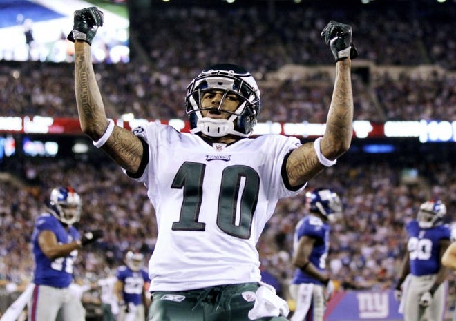 Eagles’ wide receiver DeSean Jackson (10) reacts after making a
key first down with a 10-yard pass reception late in the fourth
quarter of Sunday night’s 17-10 win over the Giants at MetLife
Stadium. Jackson finished the game with six catches for 88
yards.
